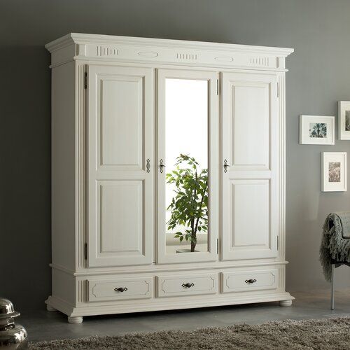 Tủ treo quần áo đẹp dạng Tân cổ điển